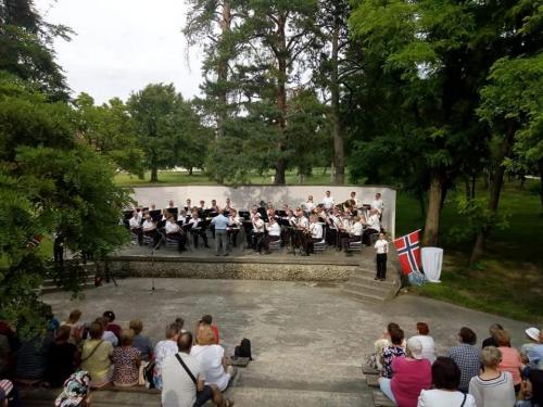 Koncert nórskej dychovky Østensjø Janitsjar